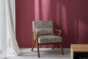 Lees meer over het artikel Hoe integreer je de fauteuil met luipaardprint in je interieur?