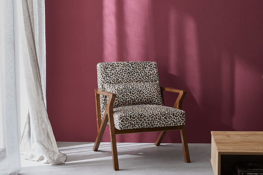 Lees meer over het artikel Hoe integreer je de fauteuil met luipaardprint in je interieur?