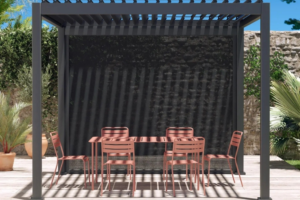 Hoe installeer je een pergola met lamellendak