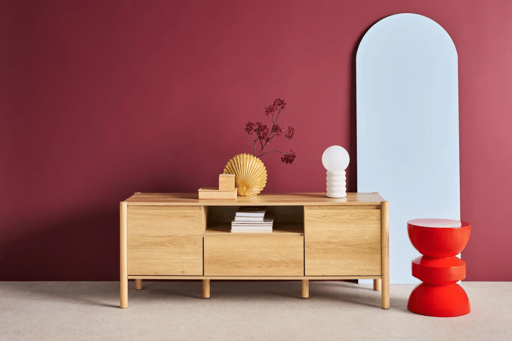 Lees meer over het artikel TV-meubel voor een kleine woonkamer: hoe je ruimte kunt besparen