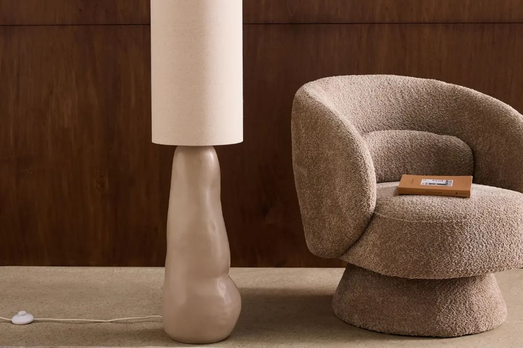 Lees meer over het artikel Waar kun je een grote vloerlamp in je woonkamer neerzetten?